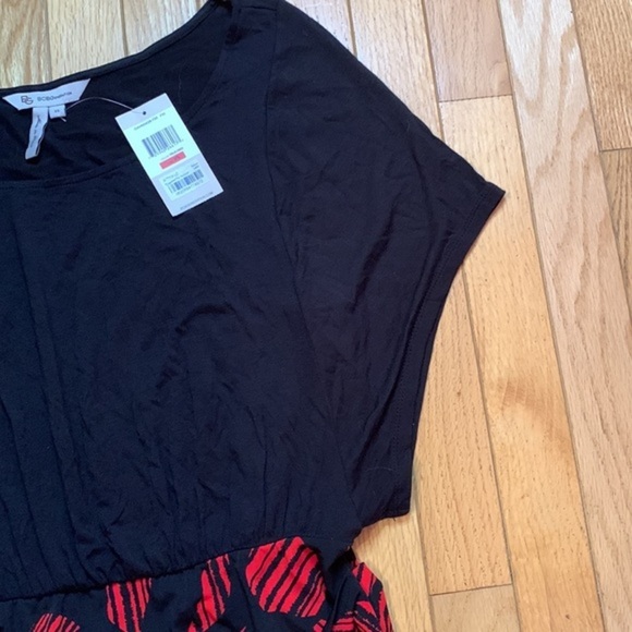 Black and red dress, BCBGeneratiin. - Picture 3 of 10